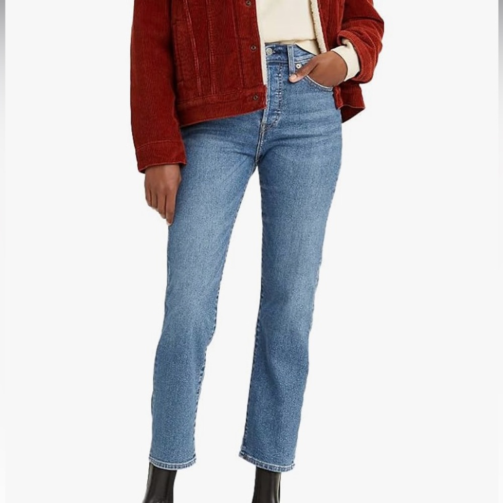 Levi’s Wedgie Straight Fit Jeans (NWOT)